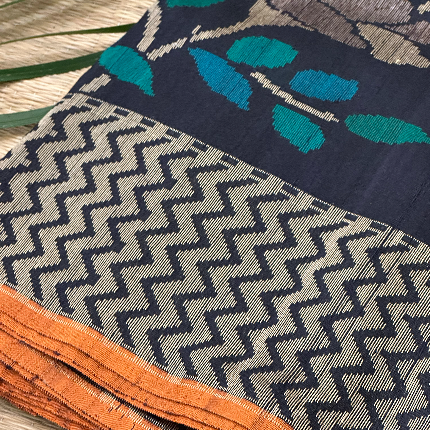 Royal Blue Handloom Banarasi Silk Saree with Floral Designs