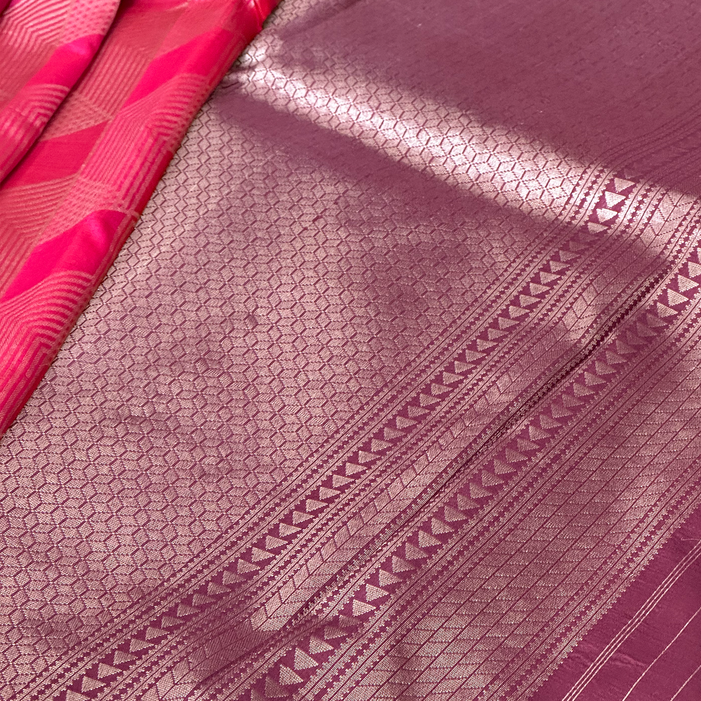 Shades Of Pink Handloom Banarasi Rangkat Saree
