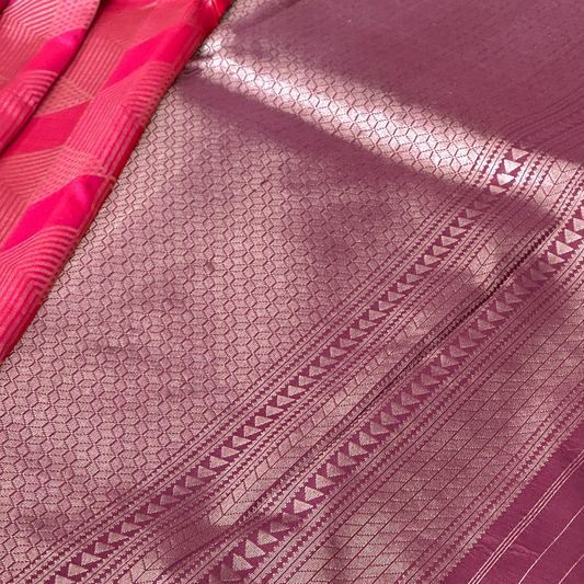 Shades Of Pink Handloom Banarasi Rangkat Saree