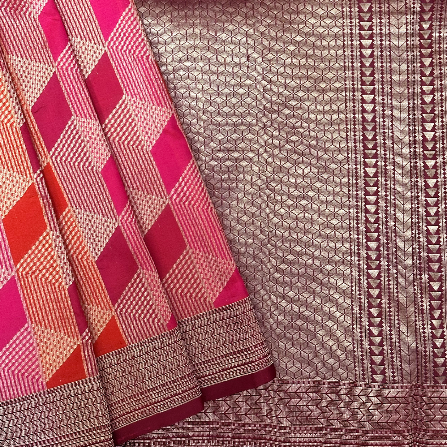 Shades Of Pink Handloom Banarasi Rangkat Saree