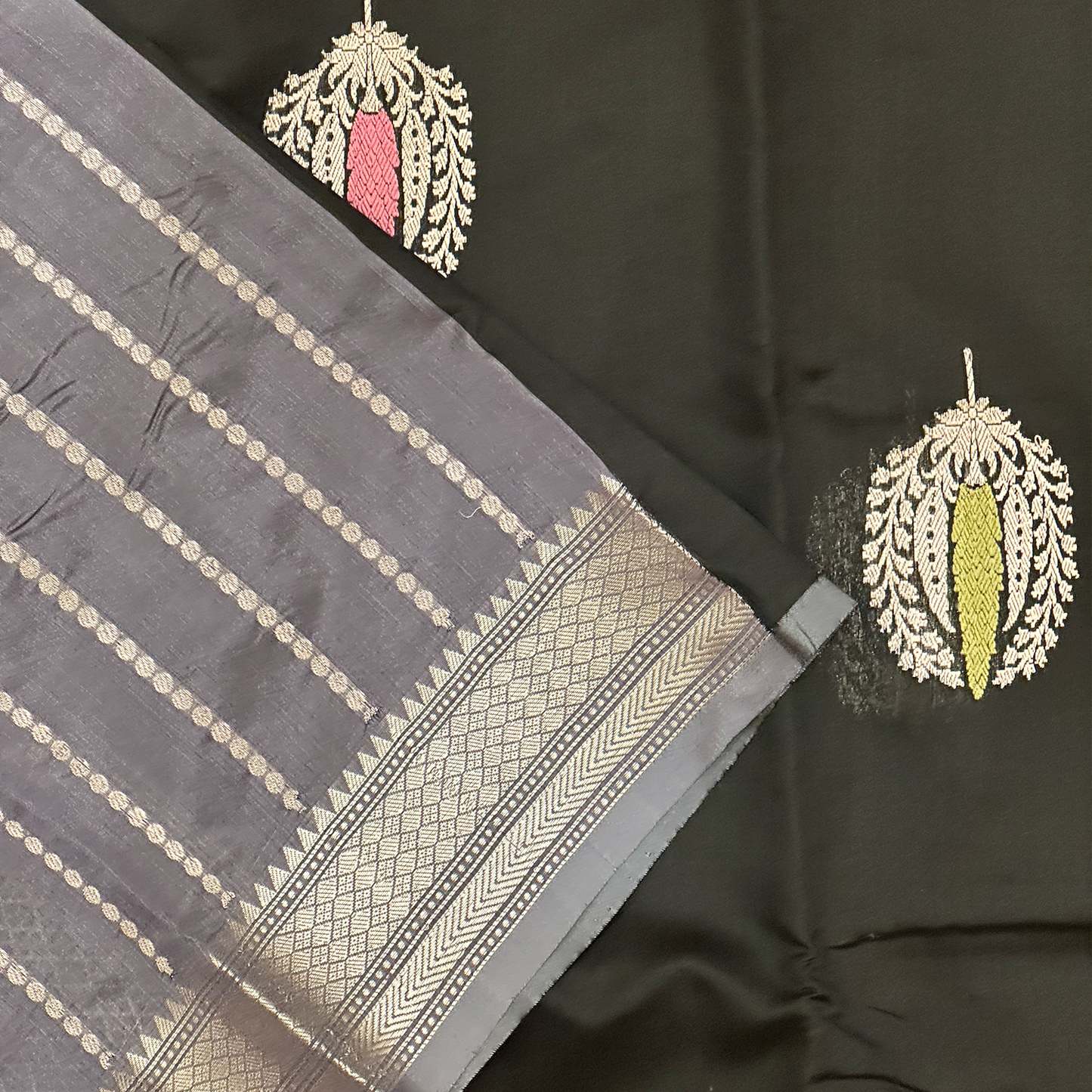 Black Banarasi Silk Saree with Meenakari Buttas & Zari Weave