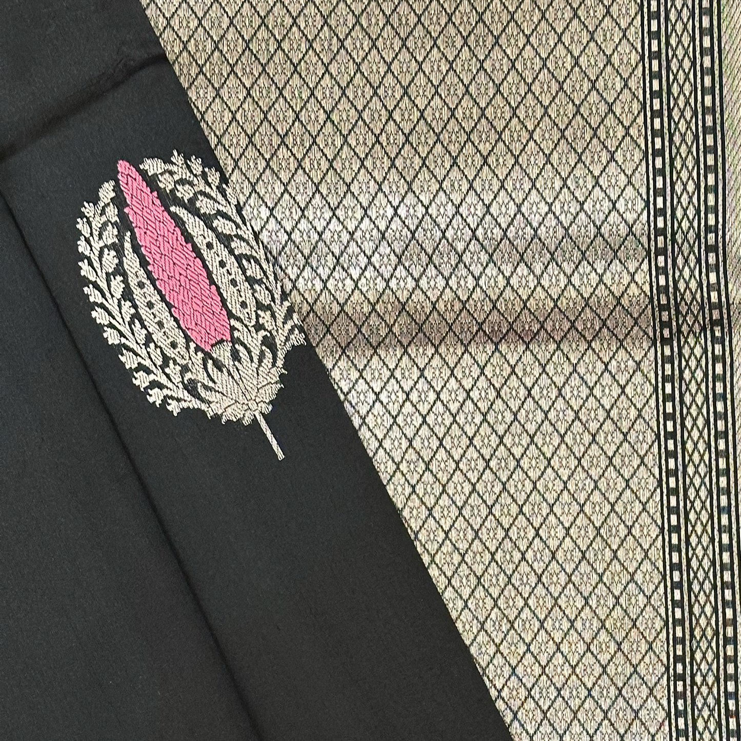 Black Banarasi Silk Saree with Meenakari Buttas & Zari Weave