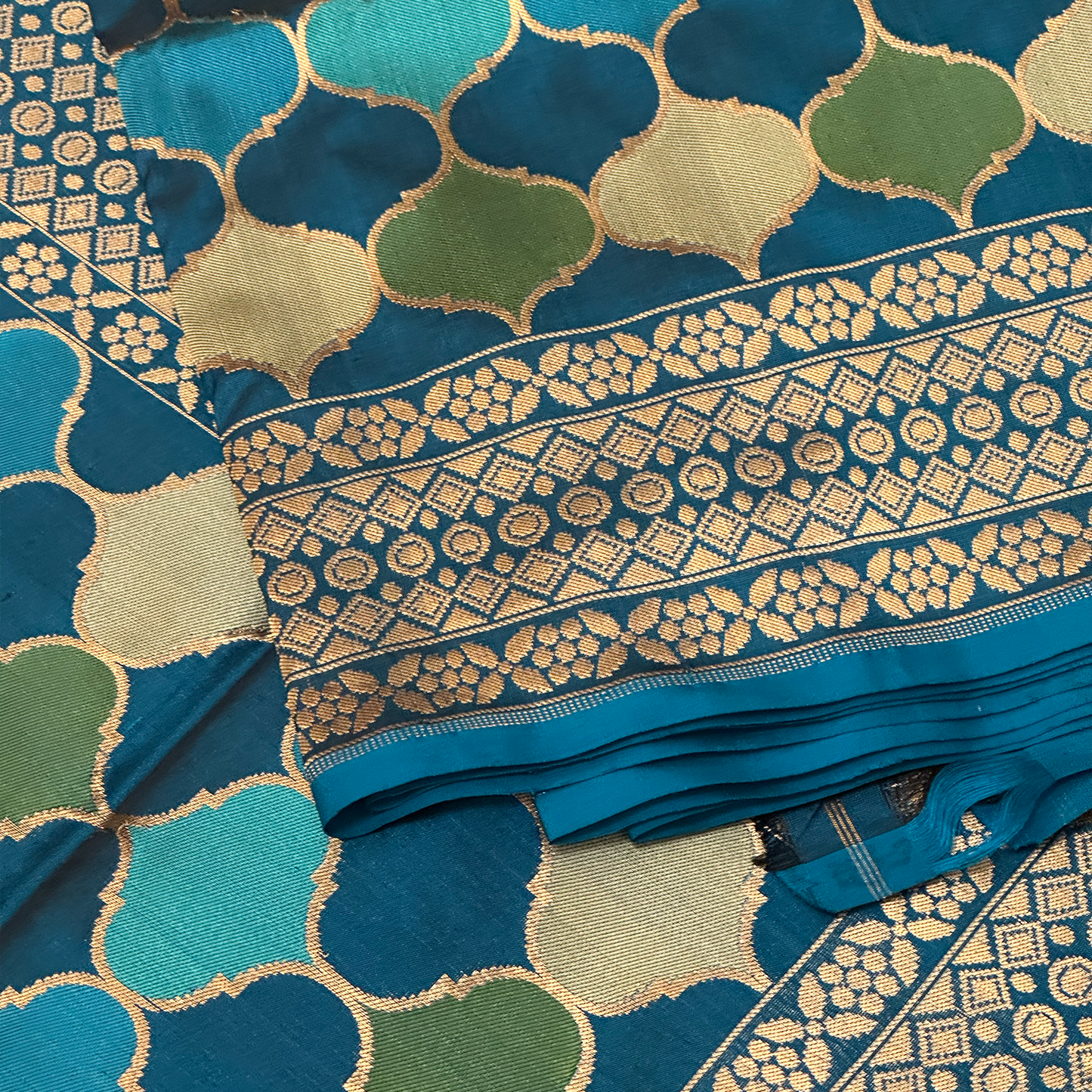 Pure Katan Silk Banarasi Saree in Cobalt Blue – Mughlai Zari Weave
