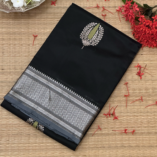 Black Banarasi Silk Saree with Meenakari Buttas & Zari Weave